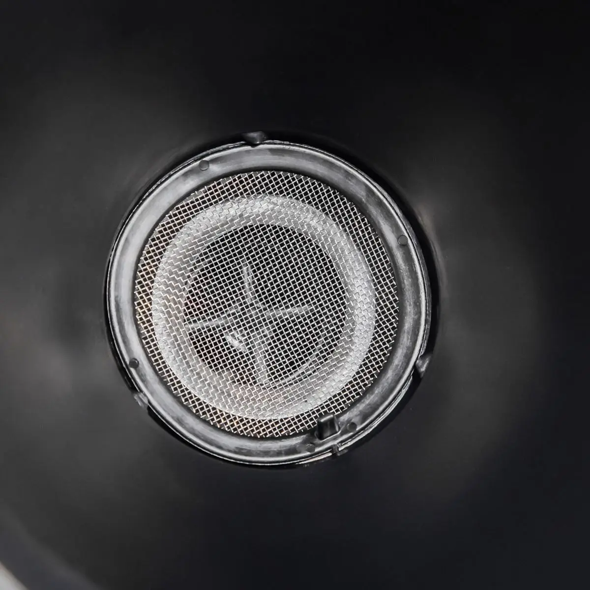 Sealey Funnel with Flexible Spout & Filter Ø160mm - Image 6