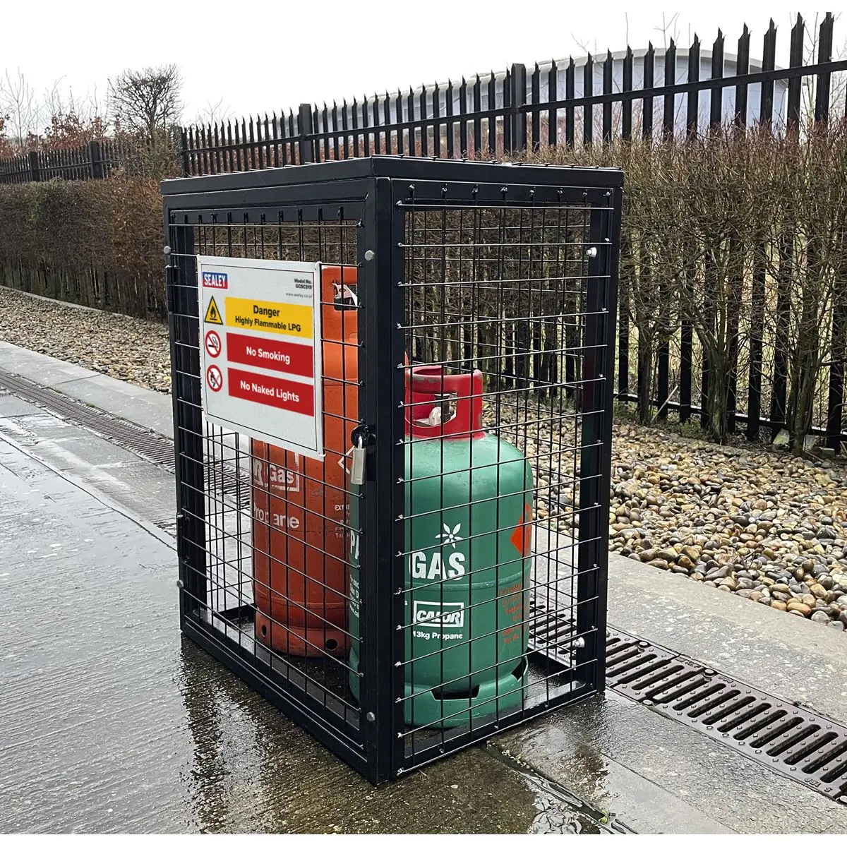 Sealey Safety Cage - 2 x 19kg Gas Cylinders - Image 5
