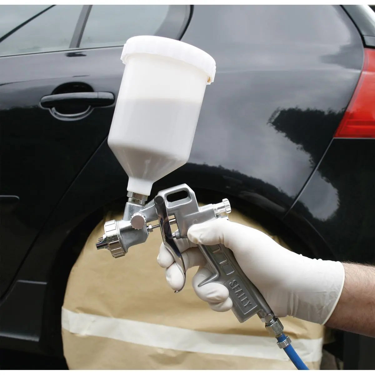 Sealey Gravity Feed Spray Gun 2.2mm Set Up Adjustable Paint Flow 600ml - Image 10