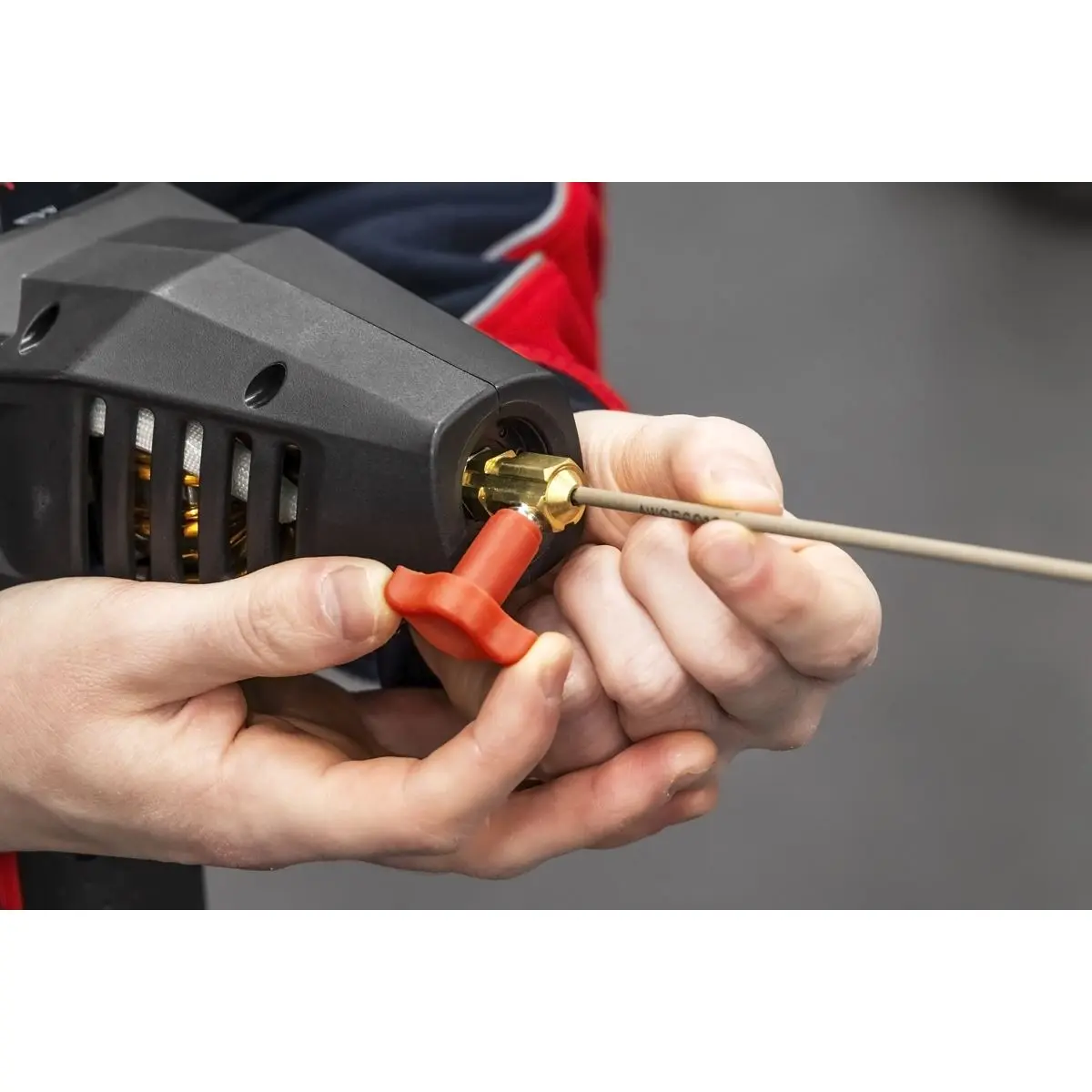 Sealey Handheld MMA/ARC Inverter Welder 120A - Image 6