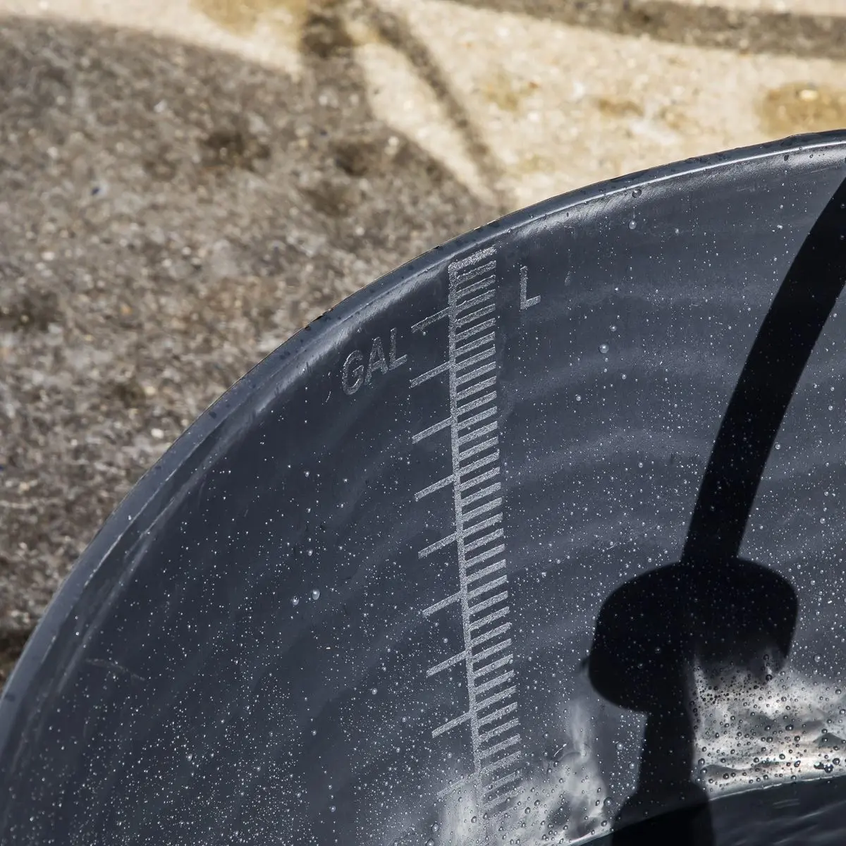 Sealey Heavy-Duty Flexi Tub 65L - Black - Image 7