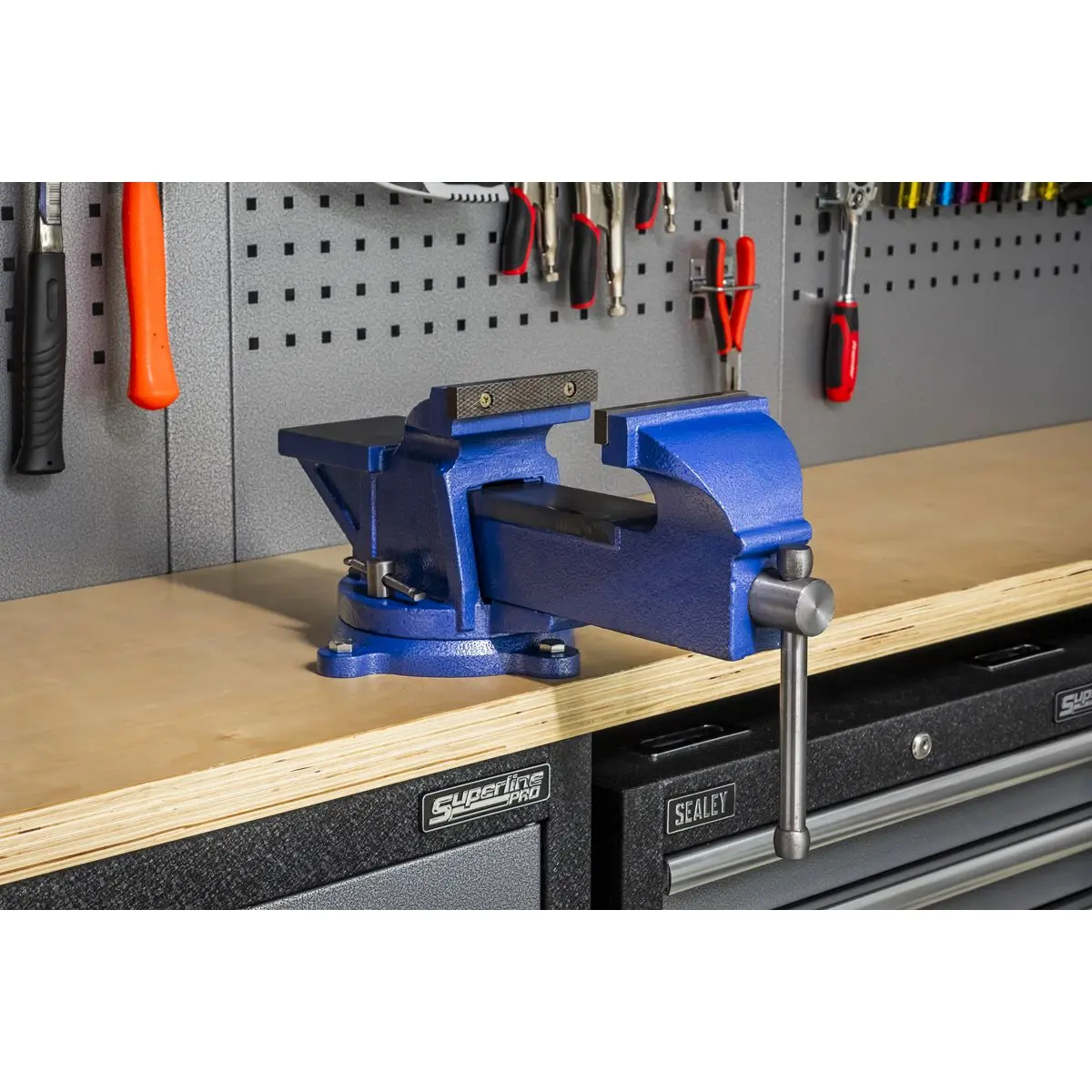 Sealey Heavy-Duty Professional Vice with Swivel Base 125mm - Image 11