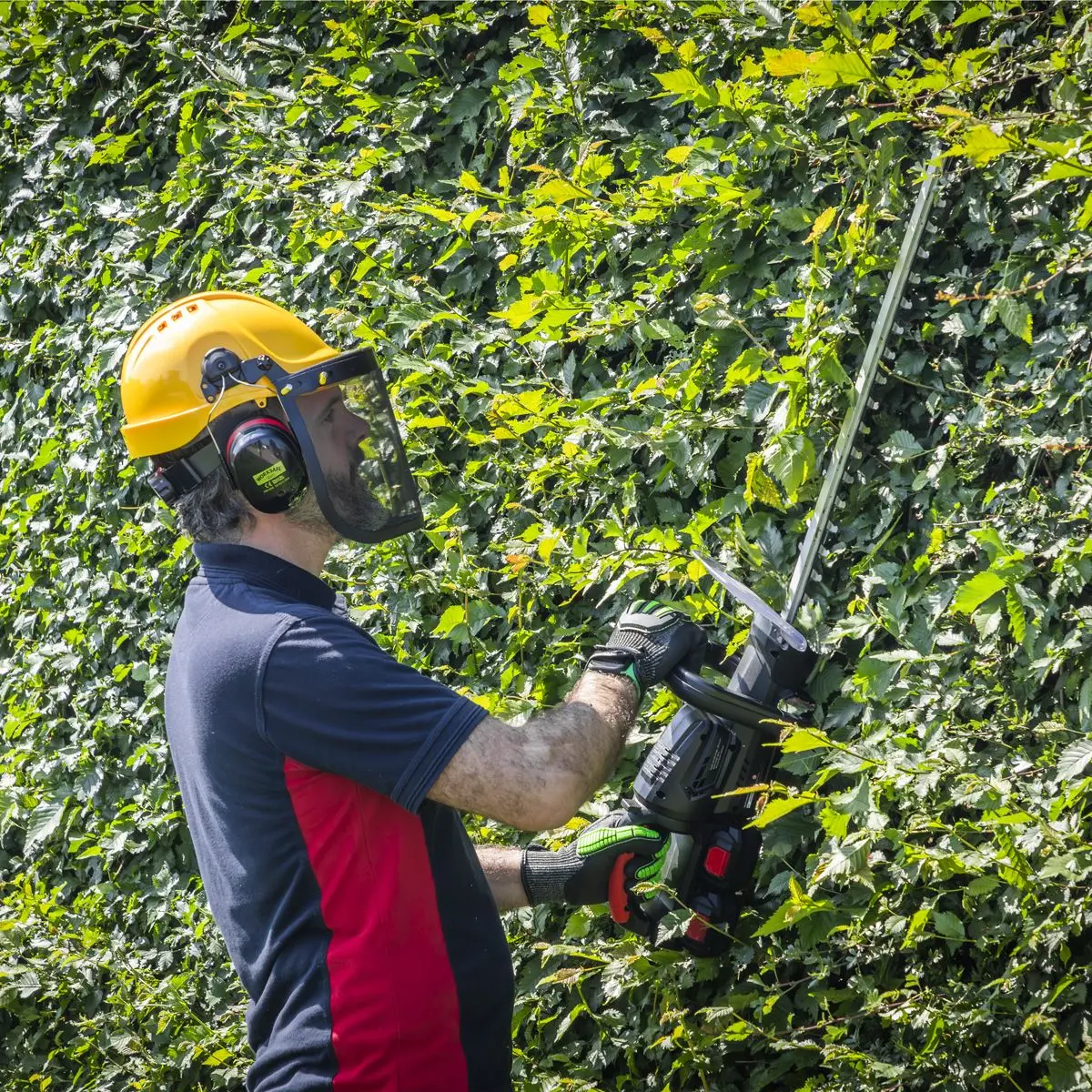 Sealey Hedge Trimmer Kit 40V 4Ah SV20 Series 52cm - Image 4
