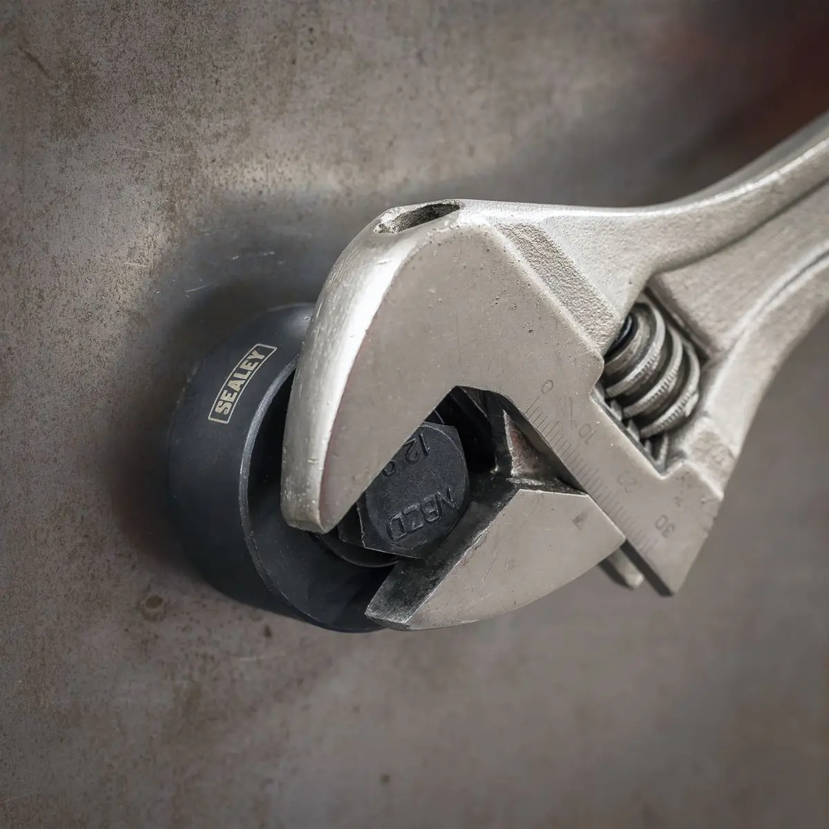 Sealey Hole Cutter Punch Screw 32.5mm - Image 3