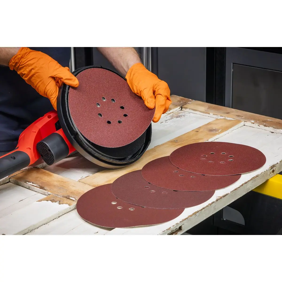 Sealey Hook-and-Loop Sanding Disc Set - Image 4