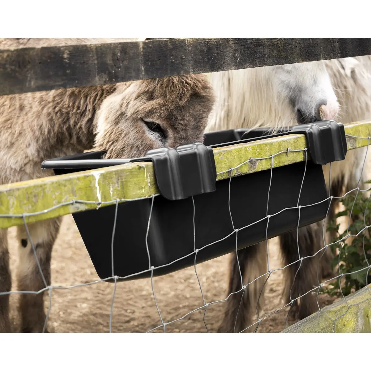 Sealey Hook-Over Trough 40L - Image 11