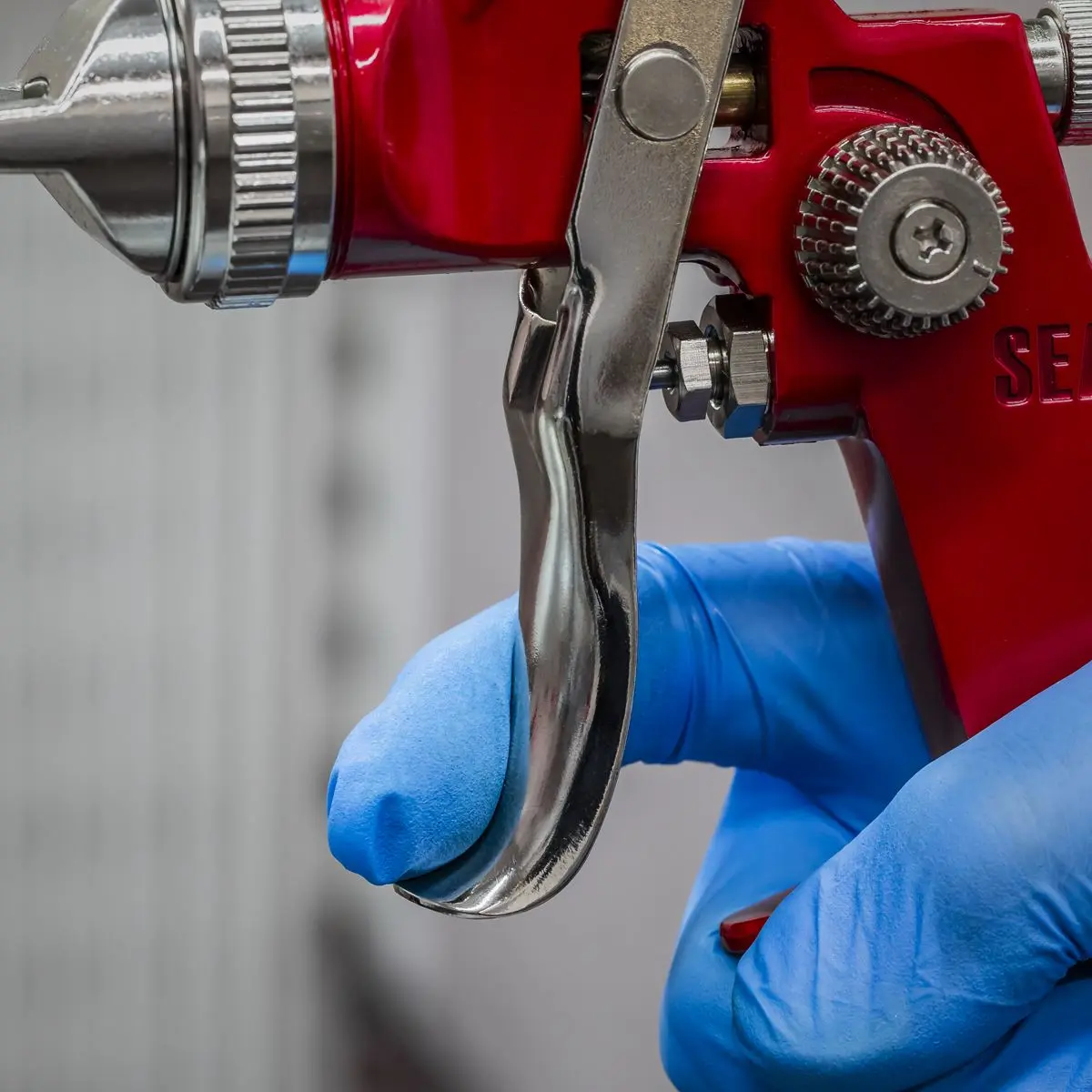 Sealey HVLP Gravity Feed Spray Gun - 2mm Set-Up - Image 8