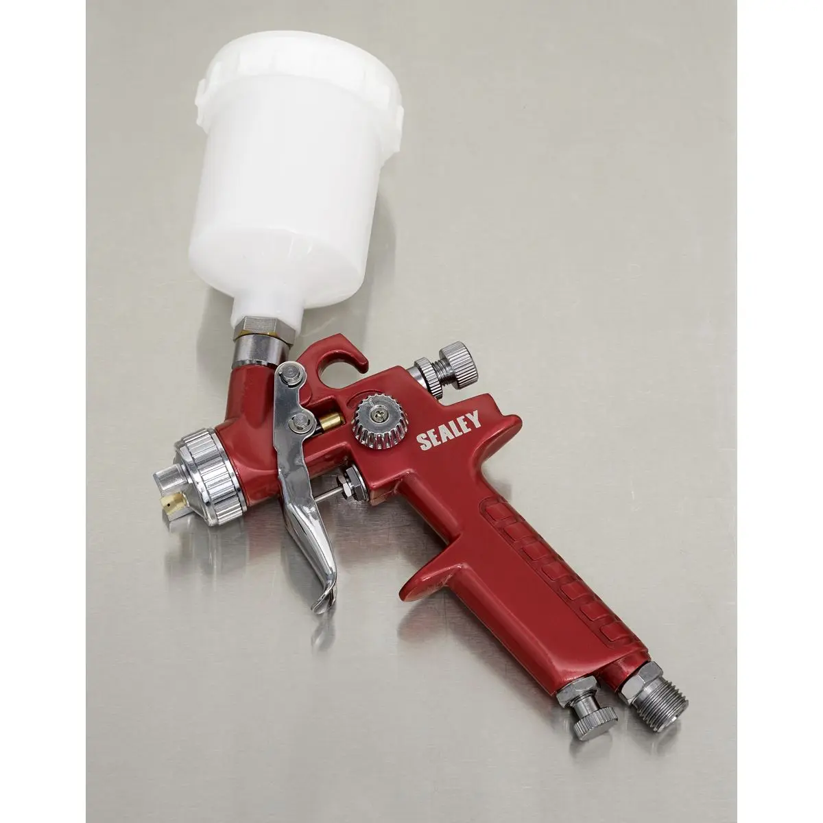 Sealey HVLP Gravity Feed Touch-Up Spray Gun - 0.8mm Set-Up - Image 3