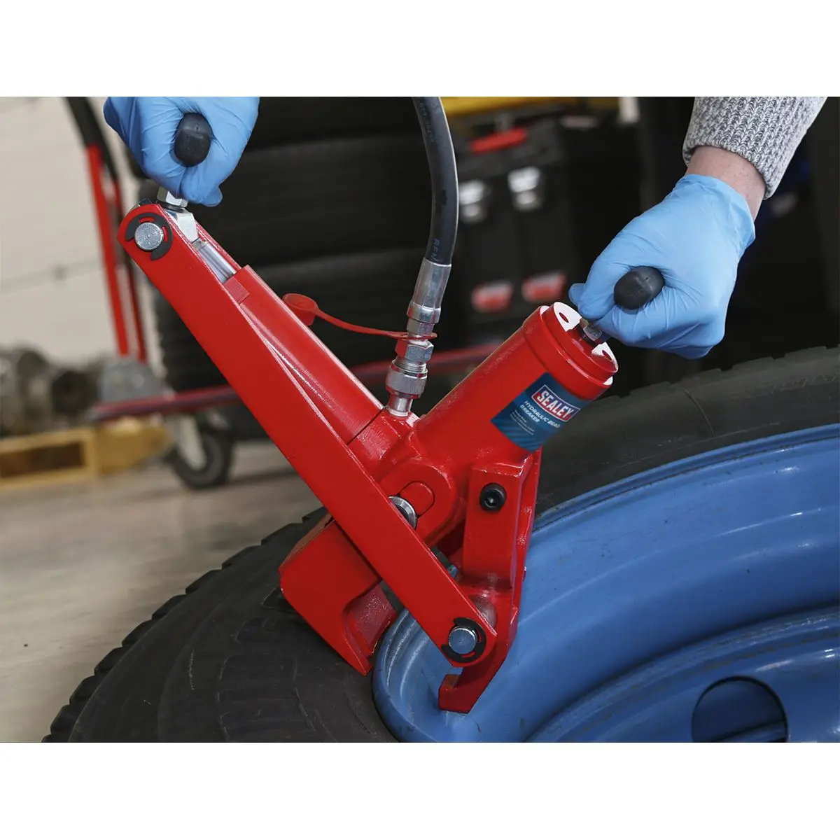 Sealey Hydraulic Bead Breaker - Image 2