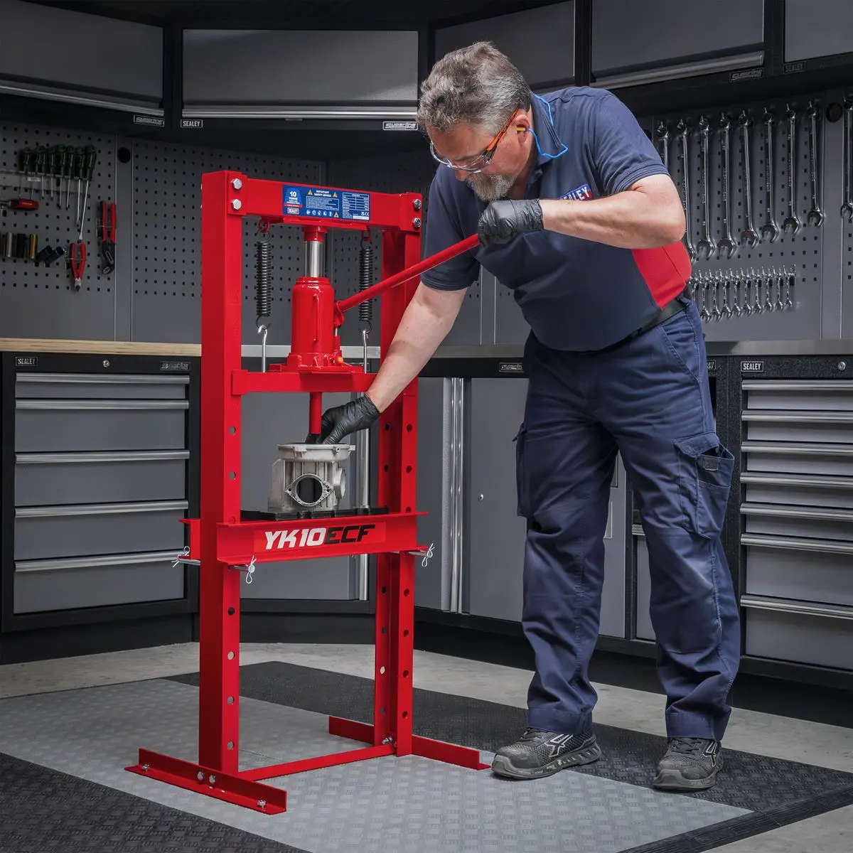 Sealey Hydraulic Floor Type Press 10 Tonne - Image 13