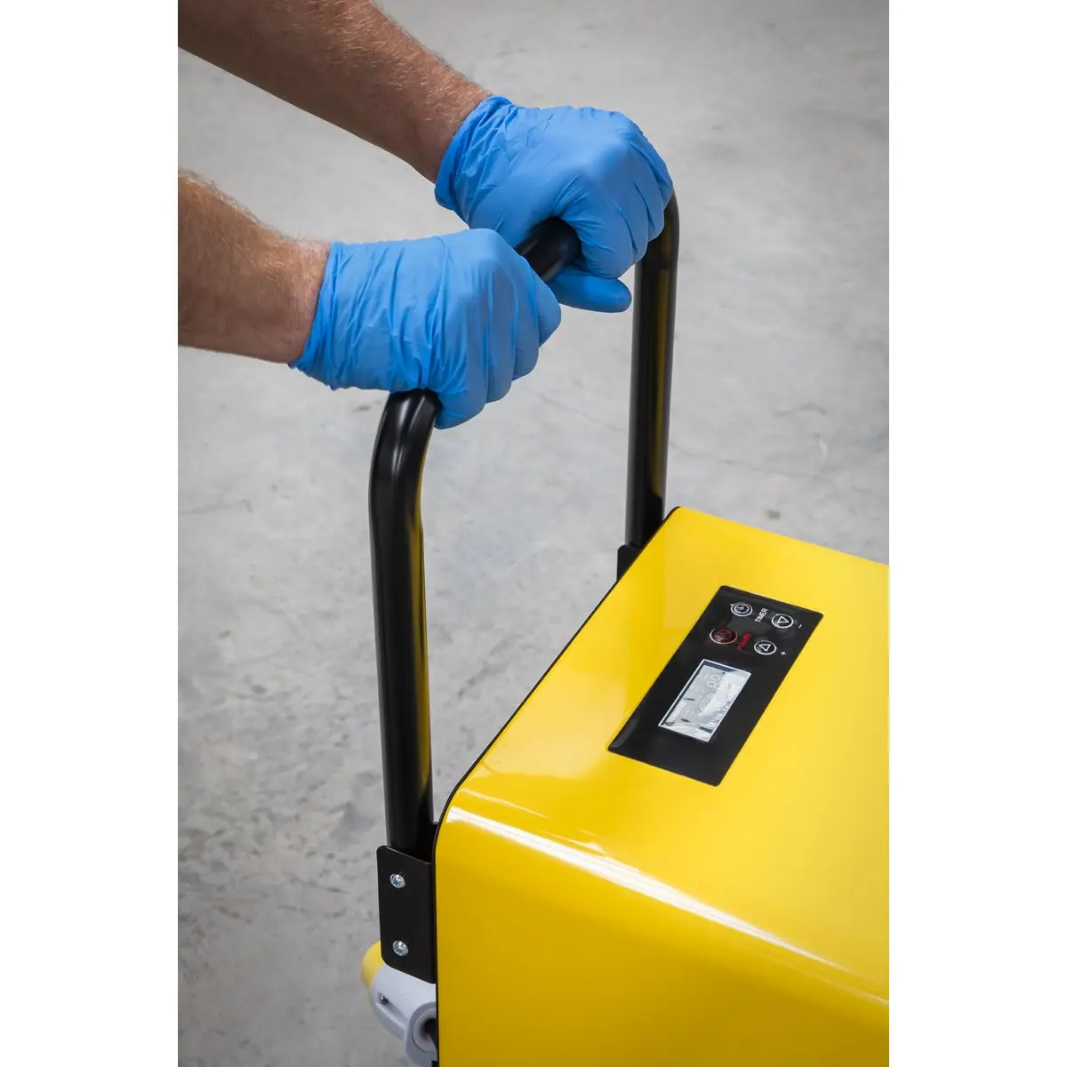 Sealey Industrial Dehumidifier 110V 50L - Image 2