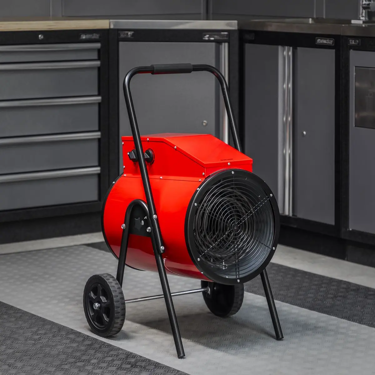 Sealey Industrial Fan Heater 15kW 415V 3ph - Image 3