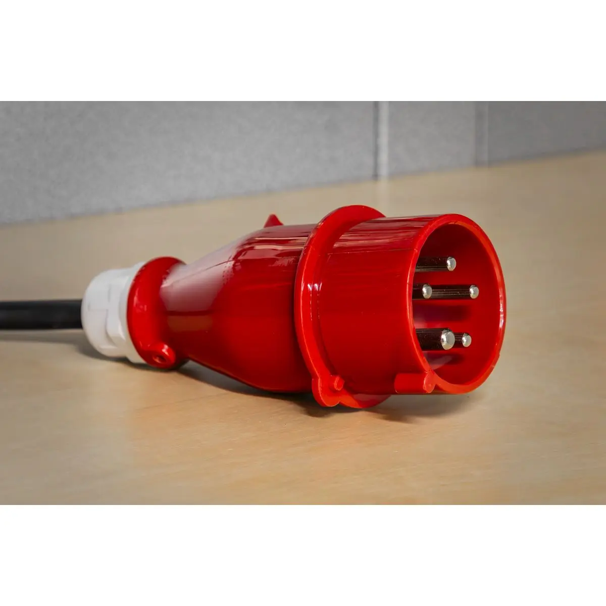 Sealey Industrial Fan Heater 5kW - Image 4