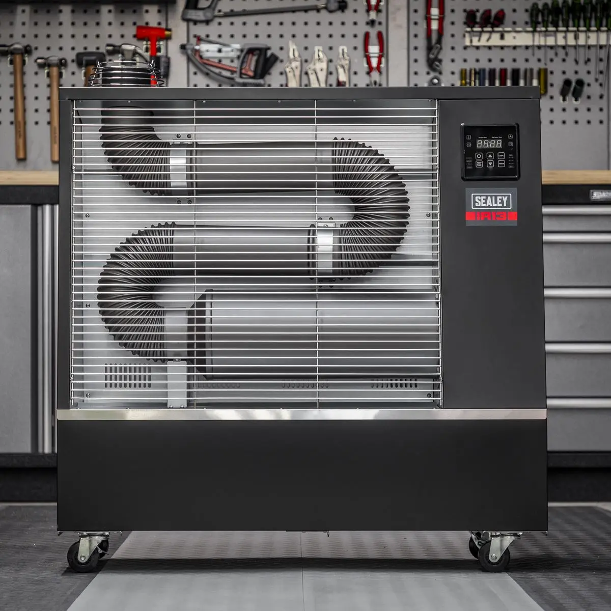 Sealey Industrial Infrared Diesel Heater 13kW - Image 3