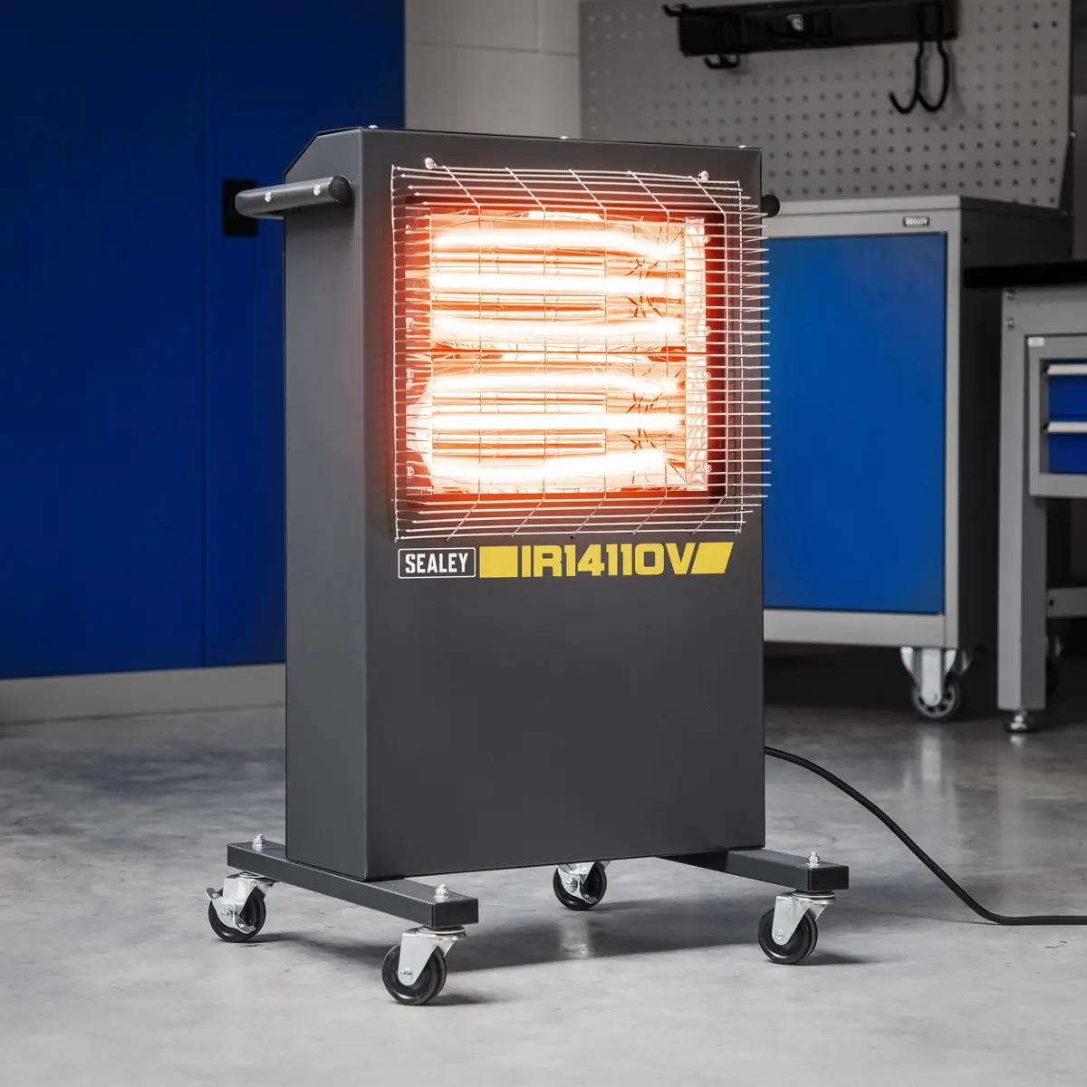 Sealey Infrared Cabinet Heater 1.2/2.4kW 110V - Image 8