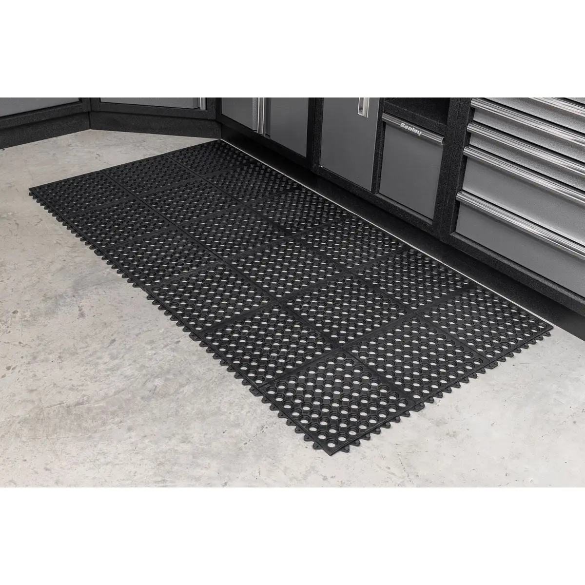 Sealey Interlocking Anti-Fatigue Matting 920 x 920mm - Image 6