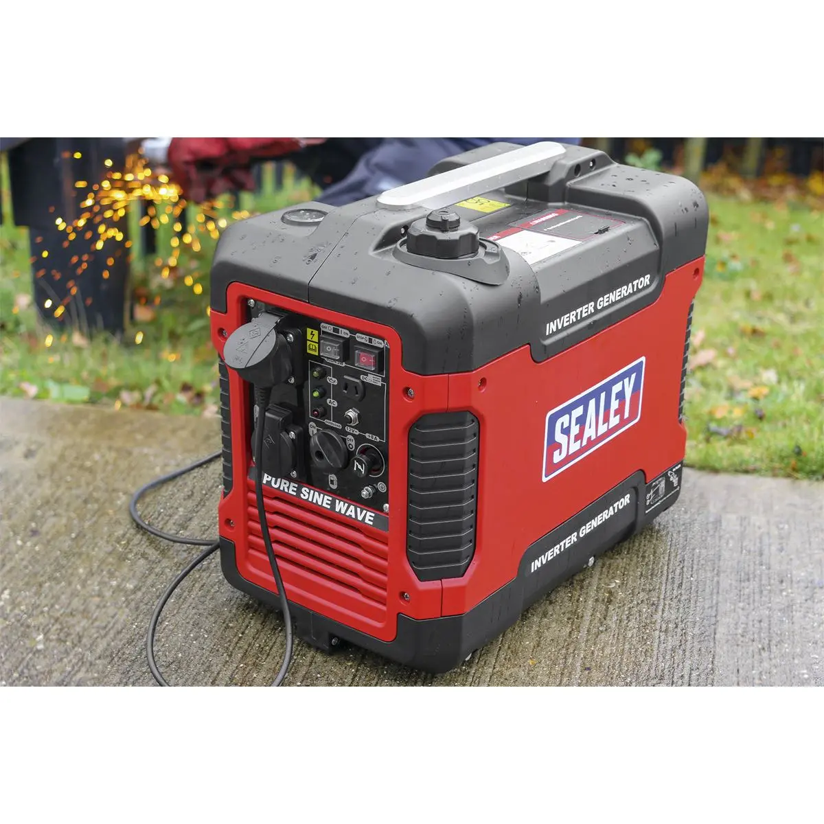Sealey Inverter Generator 2000W 230V 4-Stroke Engine - Image 5