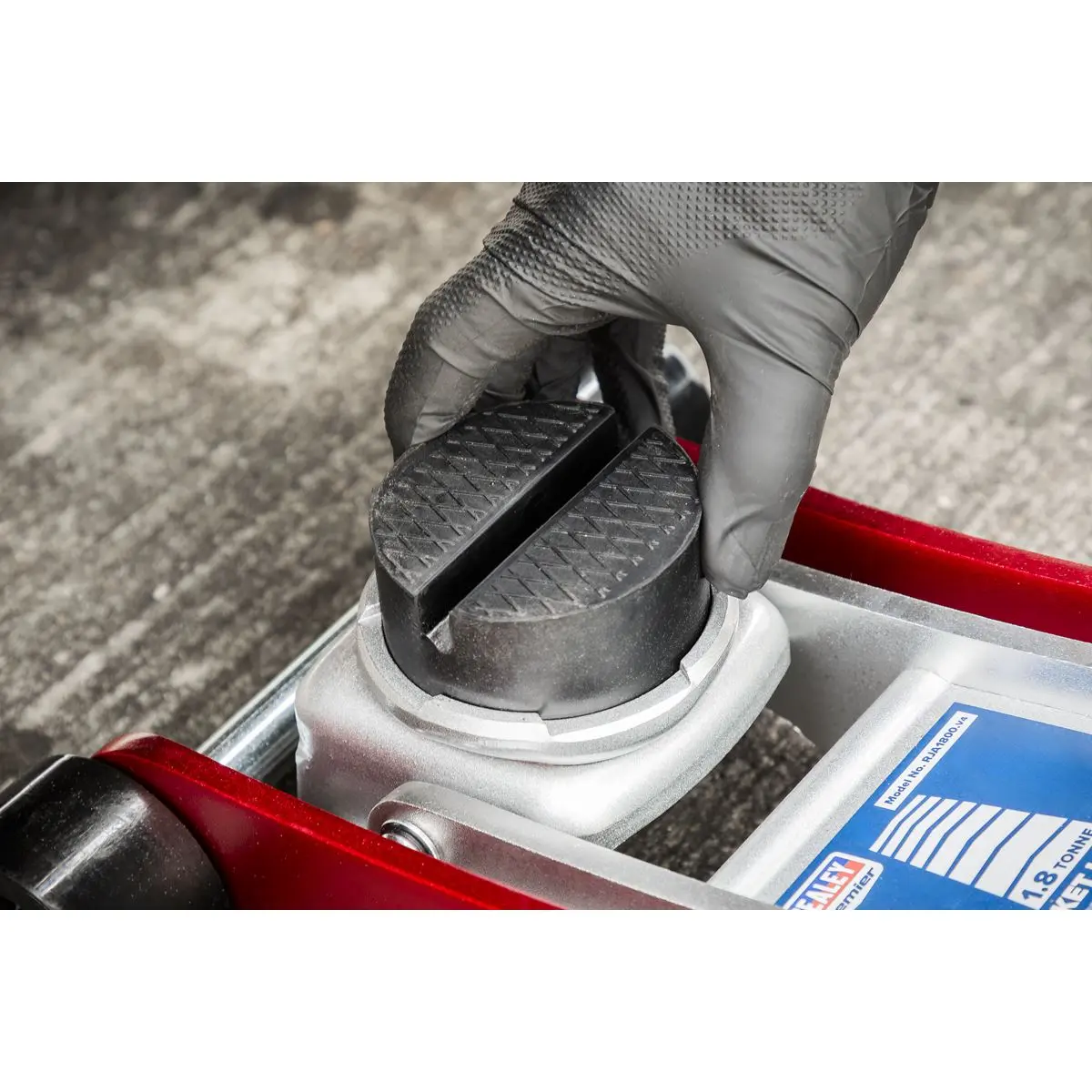 Sealey Slotted Pinch Weld Jacking Pad - Universal - Image 3