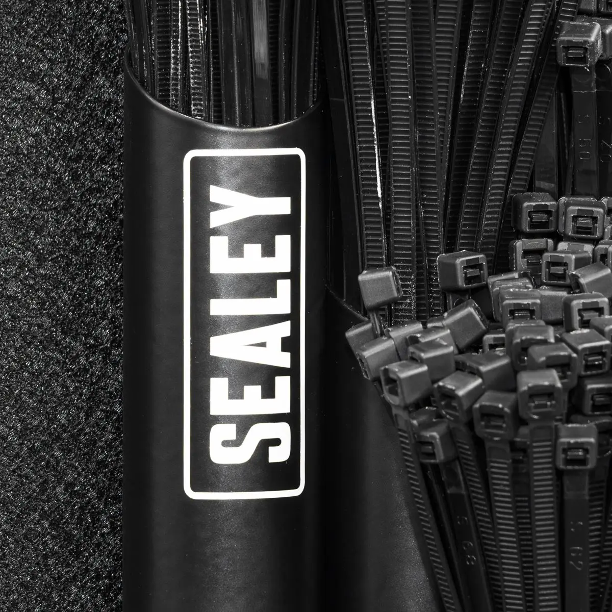 Sealey Large Magnetic Cable Tie Holder - Black - Image 5