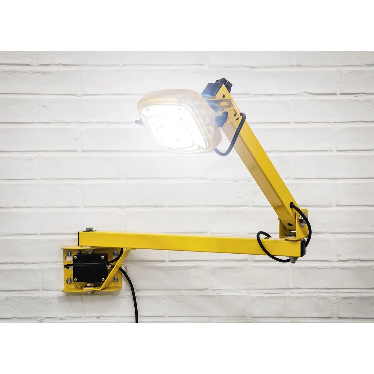 Sealey Loading Bay Floodlight 30W SMD LED - Image 7