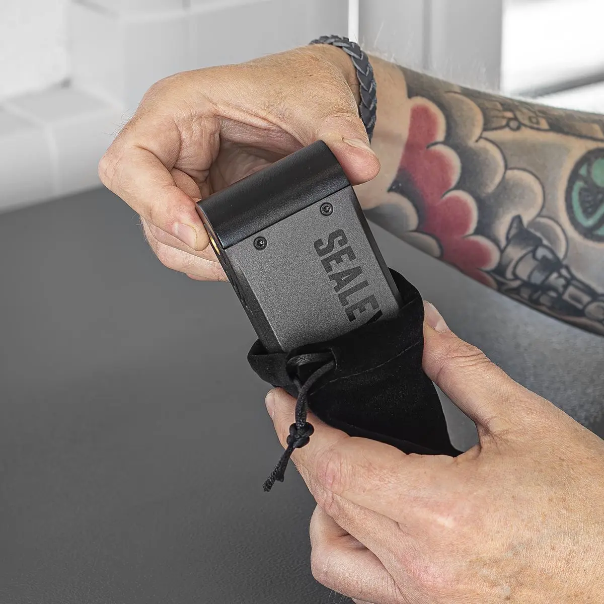 Sealey Mini Digital Bike Pump - Image 2