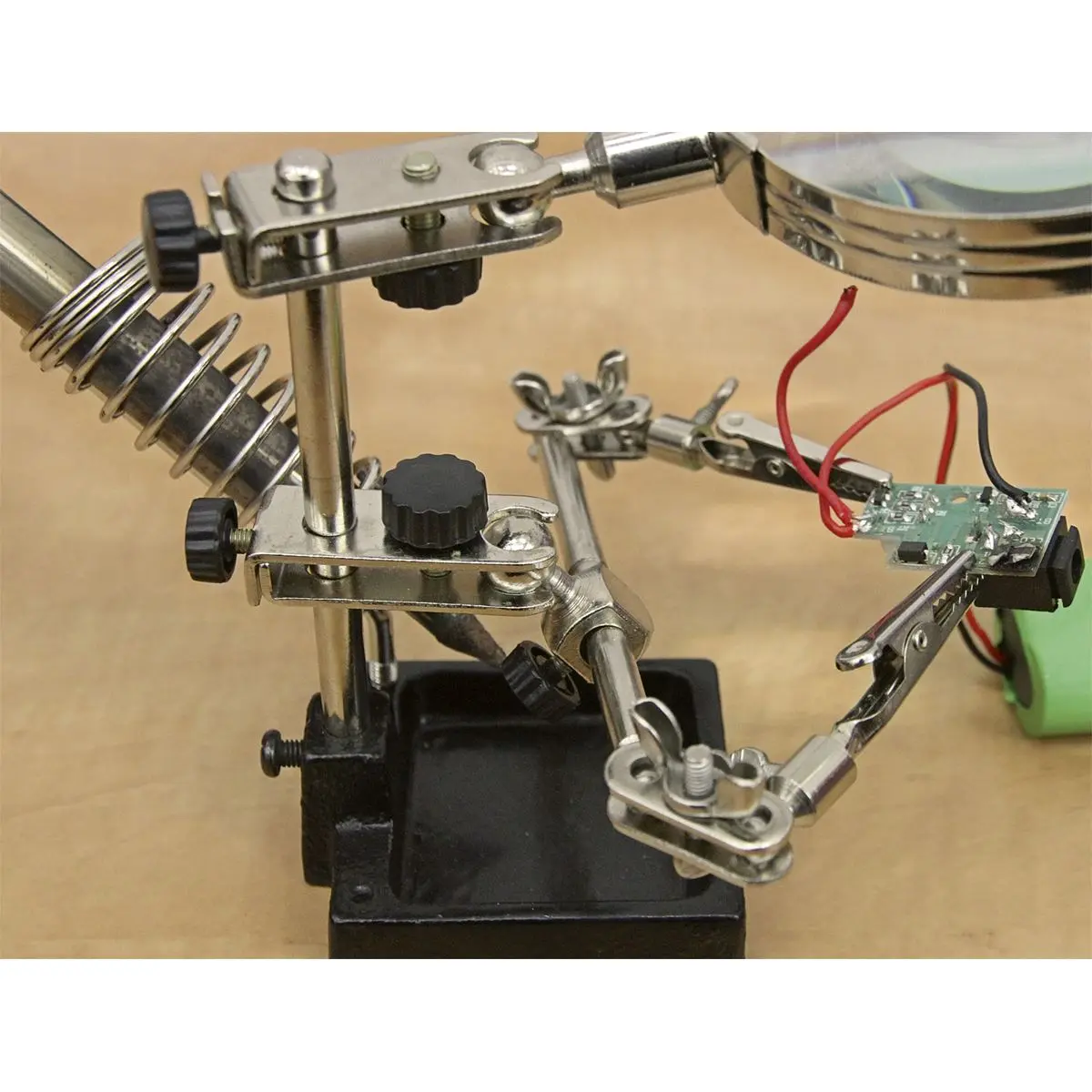 Sealey Mini Robot Soldering Stand with Magnifier & Iron Holder - Image 5