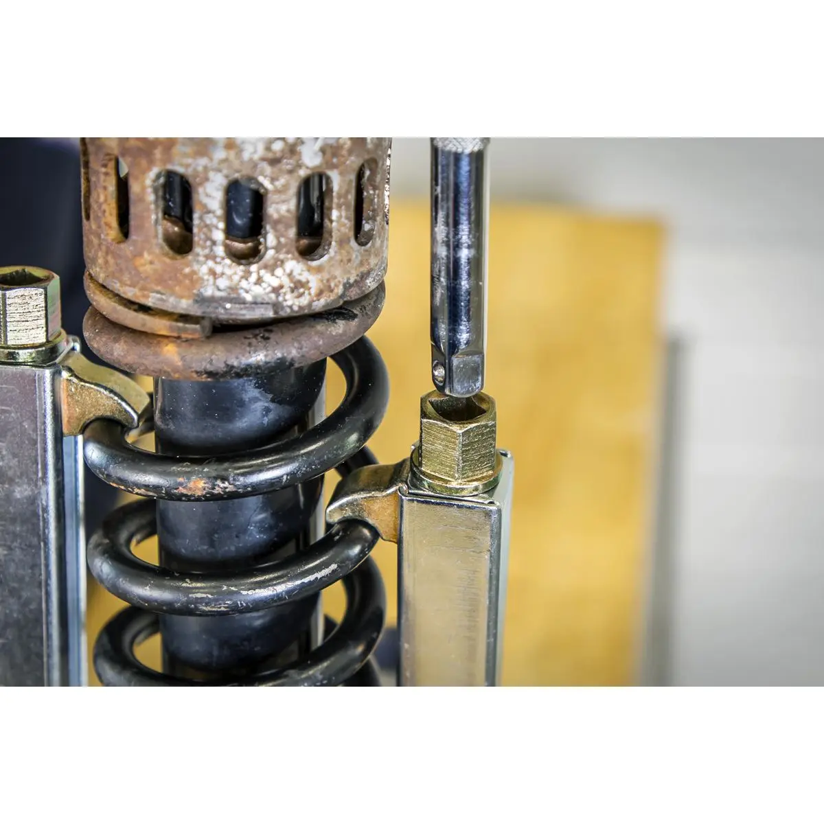 Sealey Motorcycle Coil Spring Compressor - Image 6