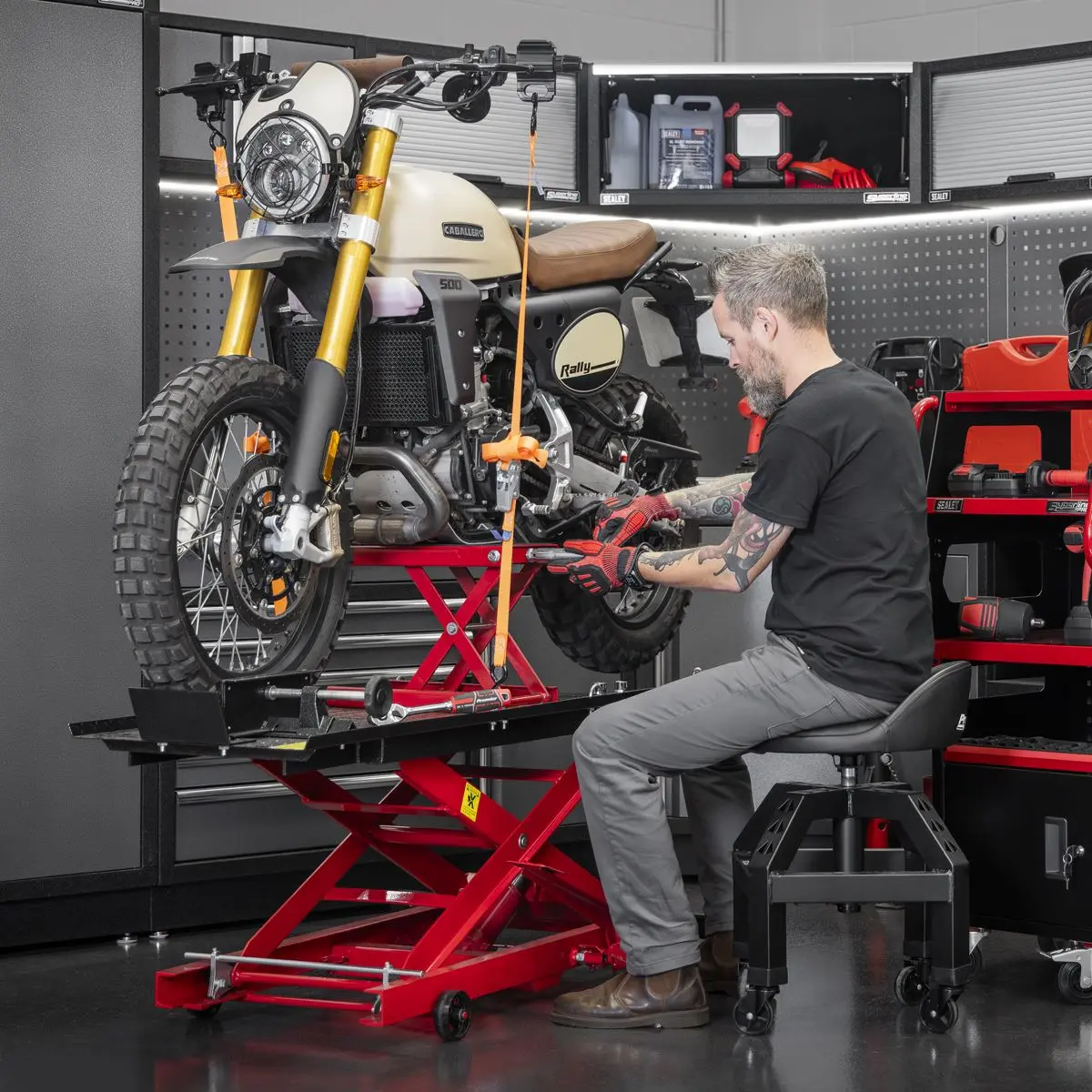 Sealey Premier Hydraulic Motorcycle Lift 363kg Capacity - Image 2