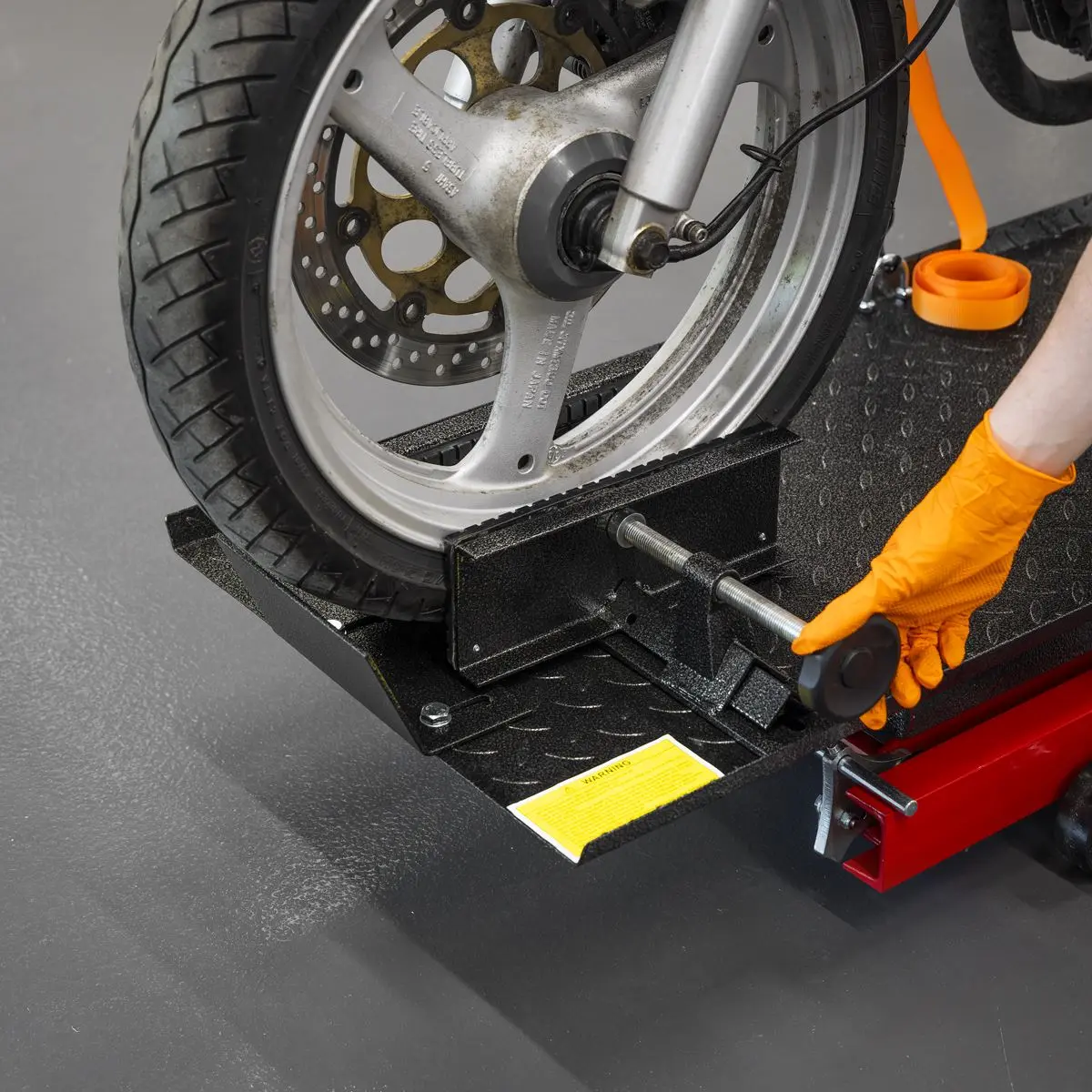 Sealey Premier Hydraulic Motorcycle Lift 363kg Capacity - Image 7