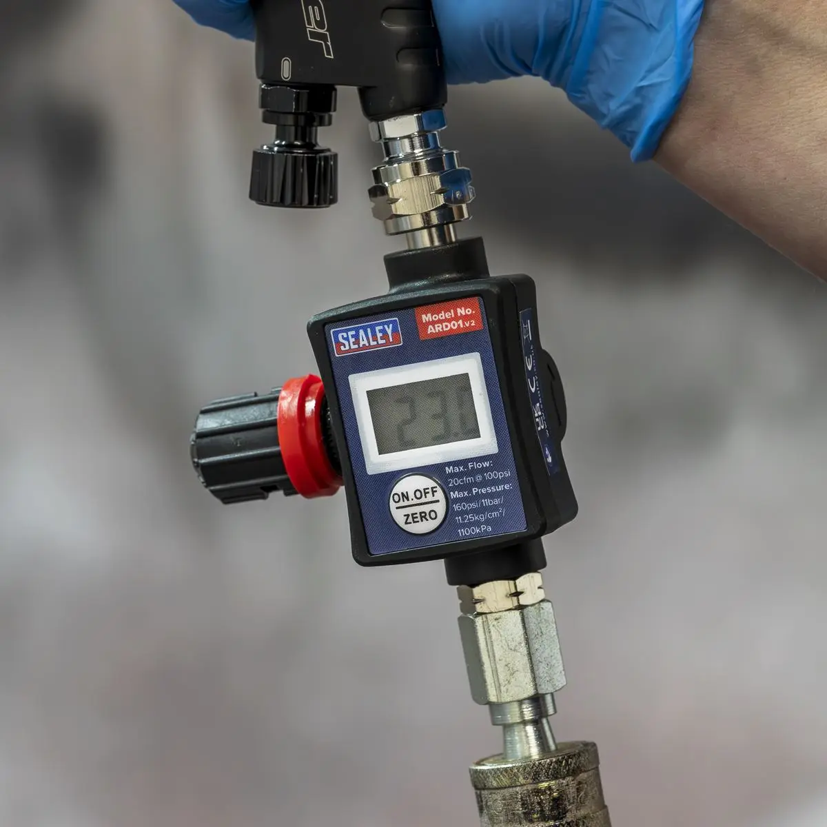 Sealey On Gun Digital Air Pressure Regulator Gauge Spray Tool LED Display - Image 7