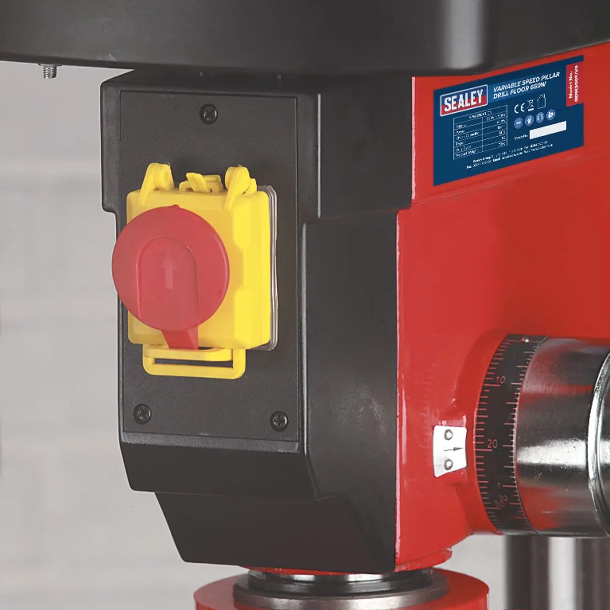 Sealey Pillar Drill Floor 16-Speed 650W/230V - Image 4