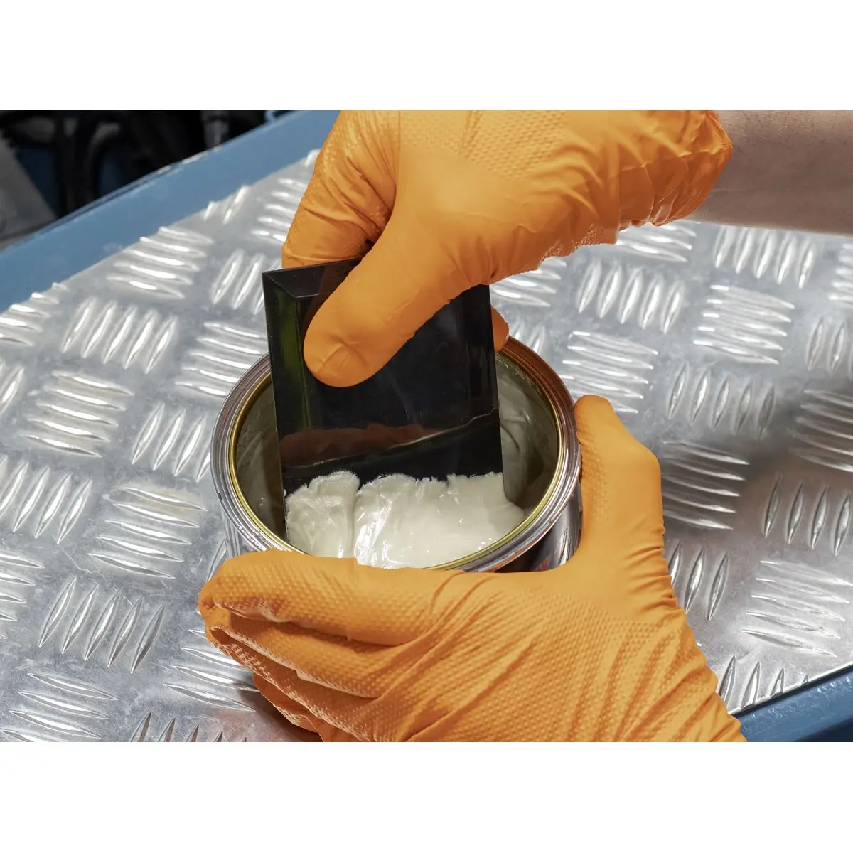 Sealey Plastic Filler Spreader - Pack of 100 - Image 4