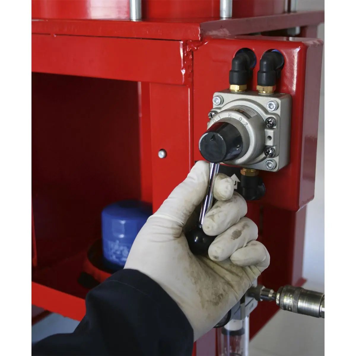 Sealey Pneumatic Oil Filter Crusher - Image 3