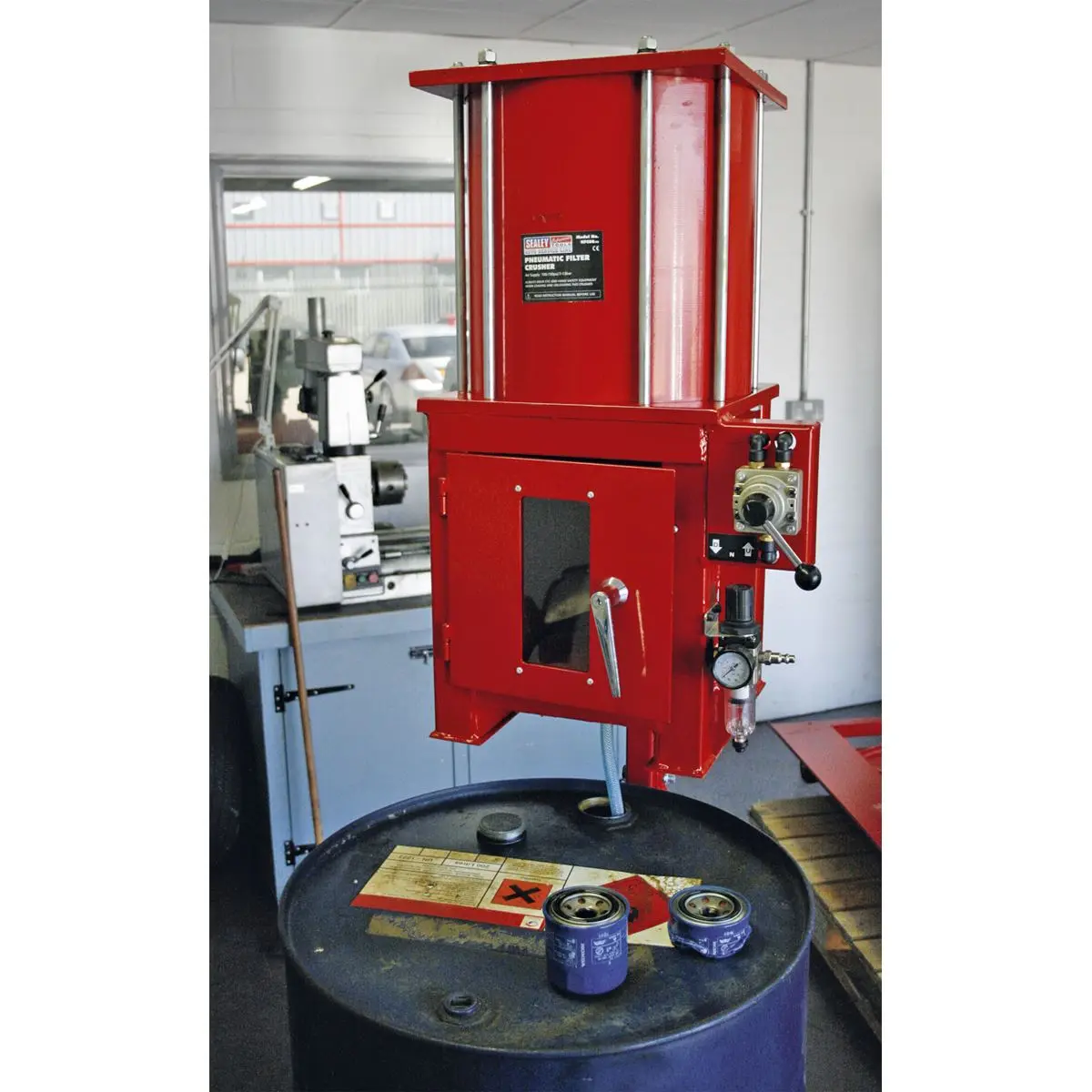 Sealey Pneumatic Oil Filter Crusher - Image 4