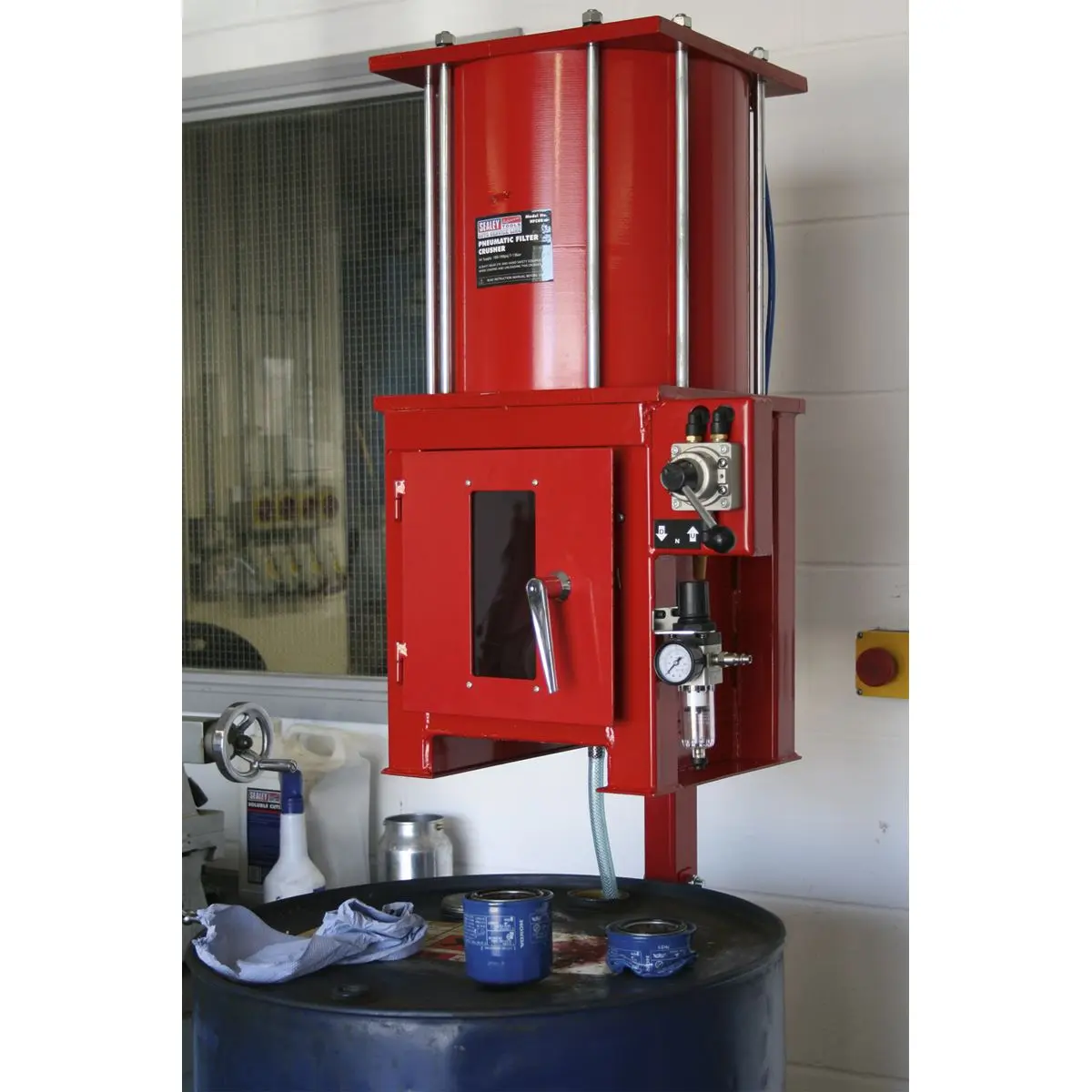 Sealey Pneumatic Oil Filter Crusher - Image 8
