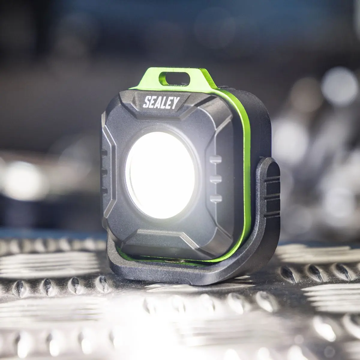Sealey Pocket Floodlight 5W COB LED - Image 14