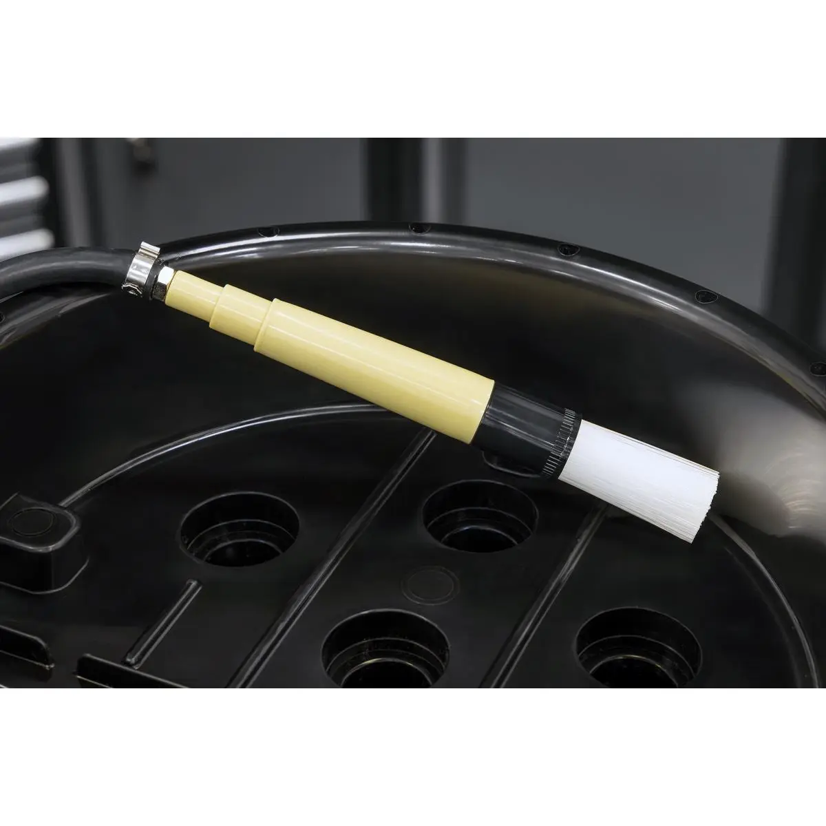 Sealey Portable Bucket Parts Washer with Brush 14L - Image 6