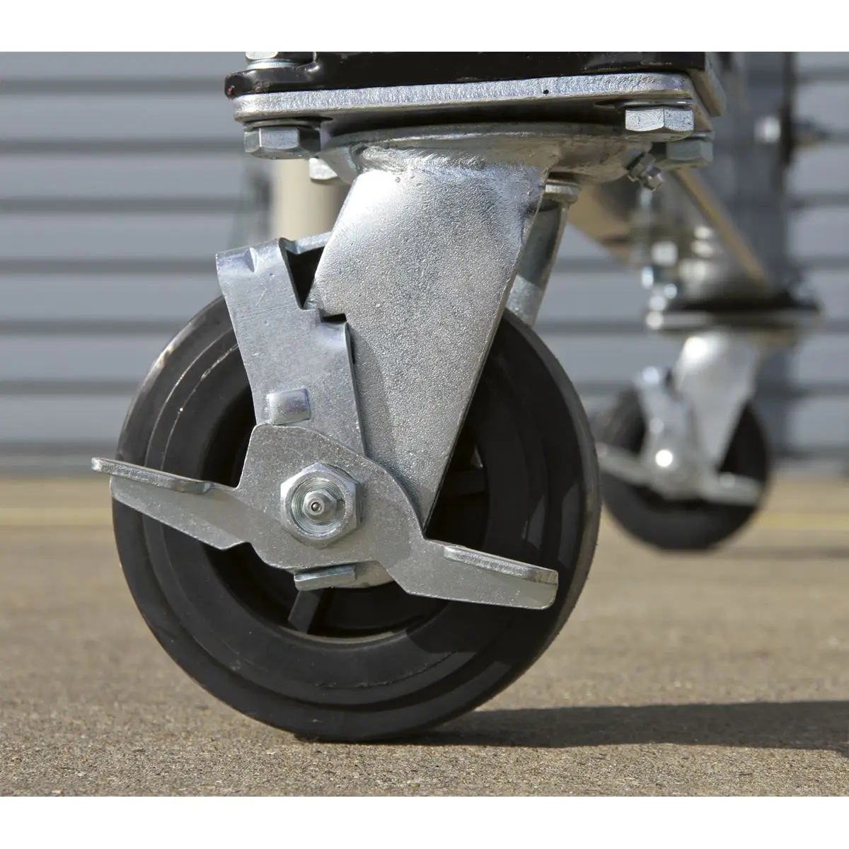 Sealey Portable Lifting Adjustable Gantry Crane 1 Tonne - Image 4