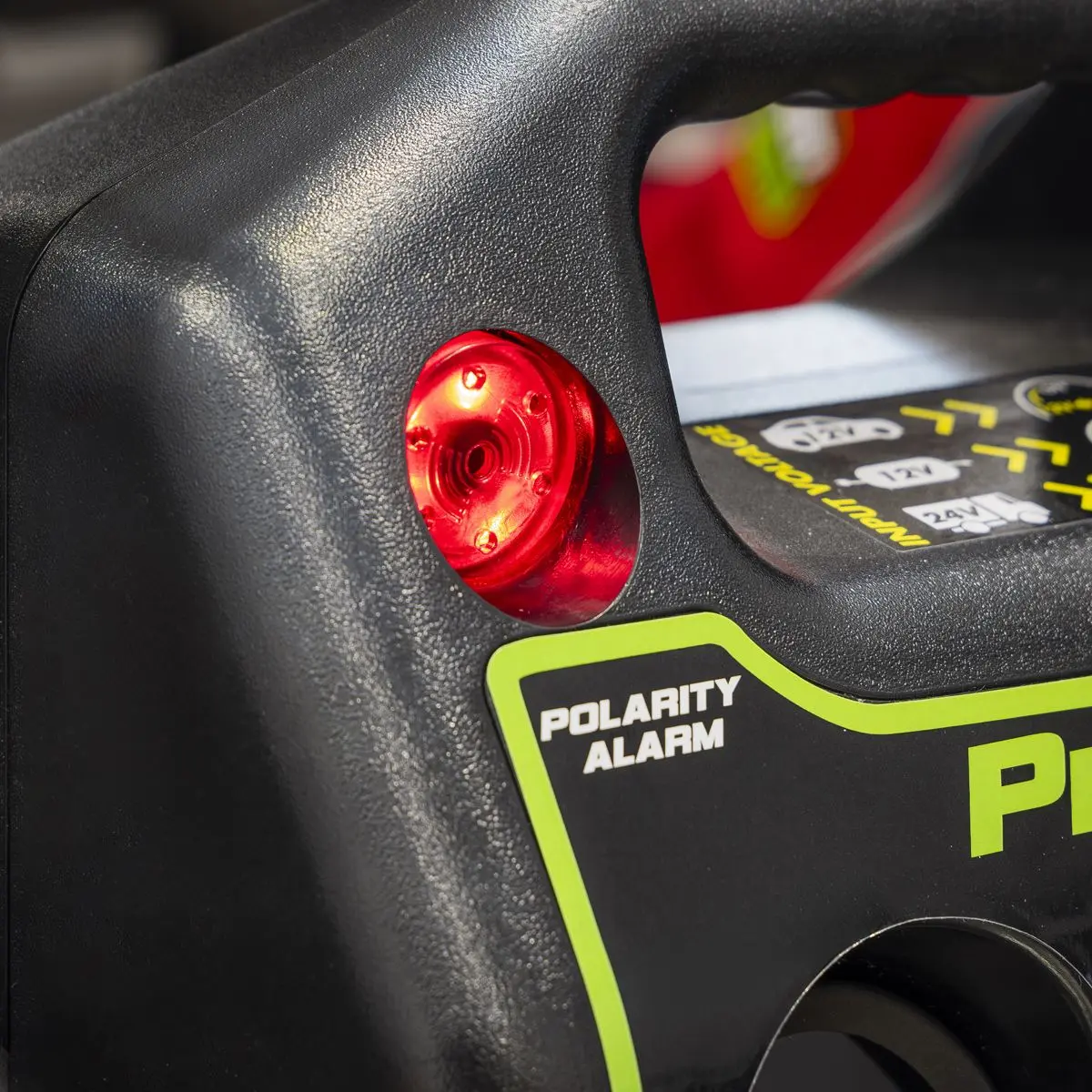 Sealey Premier 12/24V Premier RoadStart® Jump Starter 5000A - Image 9