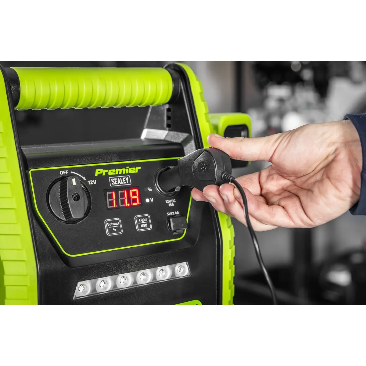 Sealey Premier 12V RoadStart® Jump Starter 2200 Peak Amps - Image 5