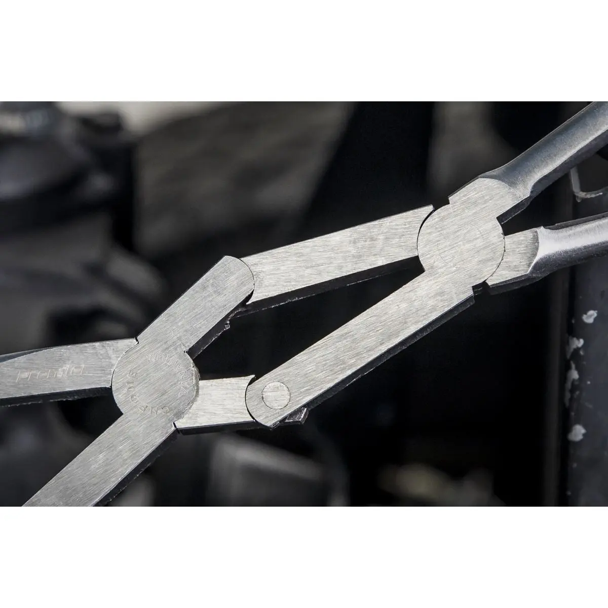 Sealey Premier 335mm Double Joint Long Reach Needle Nose Pliers Engine Bay - Image 5