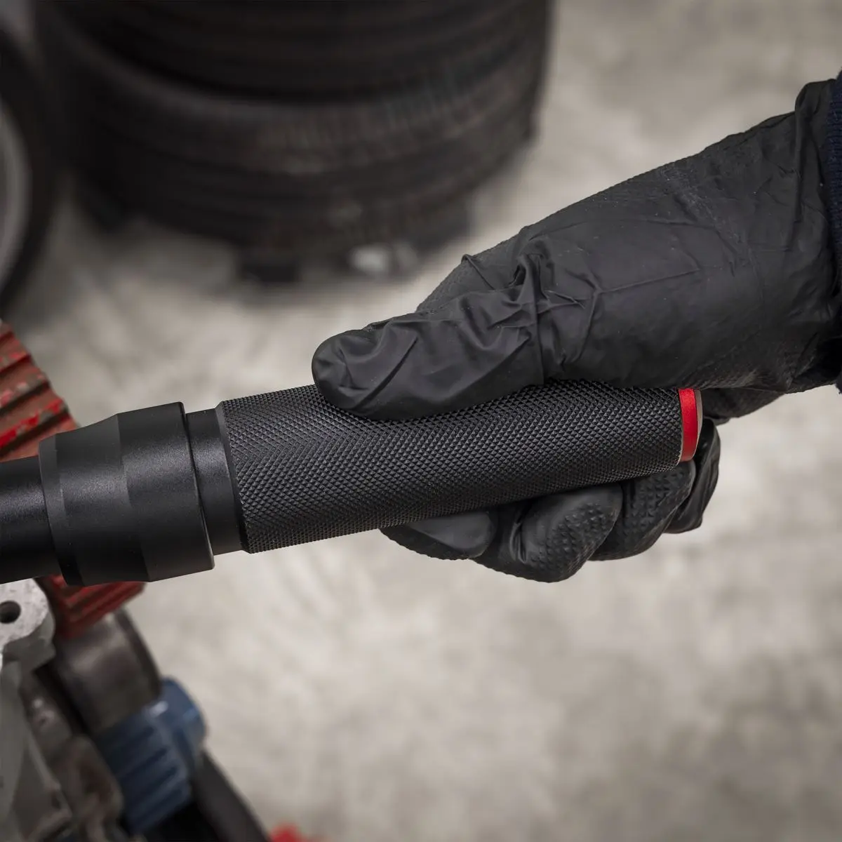 Sealey Premier Black Torque Wrench Micrometer Style 1/2"Sq Drive Calibrated 40-220Nm - Premier Black - Image 3