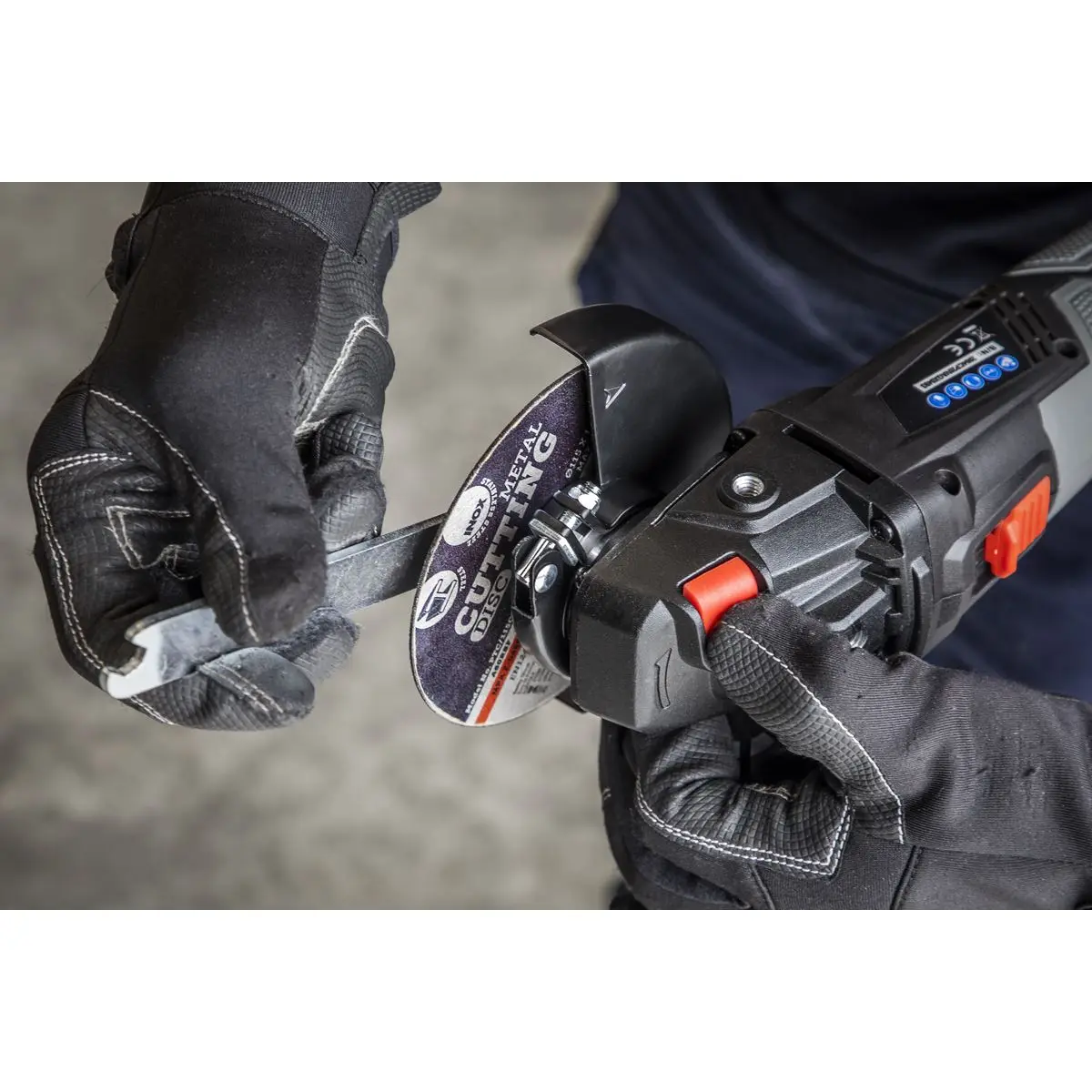 Sealey Premier Brushless Angle Grinder Kit Ø115mm 20V 4Ah SV20 Series - Image 10