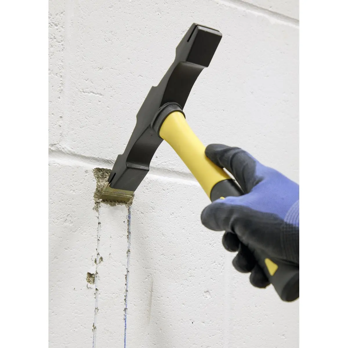 Sealey Premier Double Ended Scutch Hammer with Fibreglass Handle - Image 2