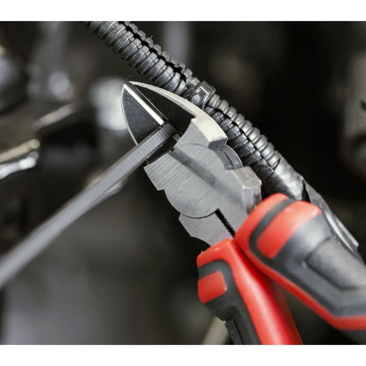 Sealey Premier Flush Cut Pliers 150mm - Image 6