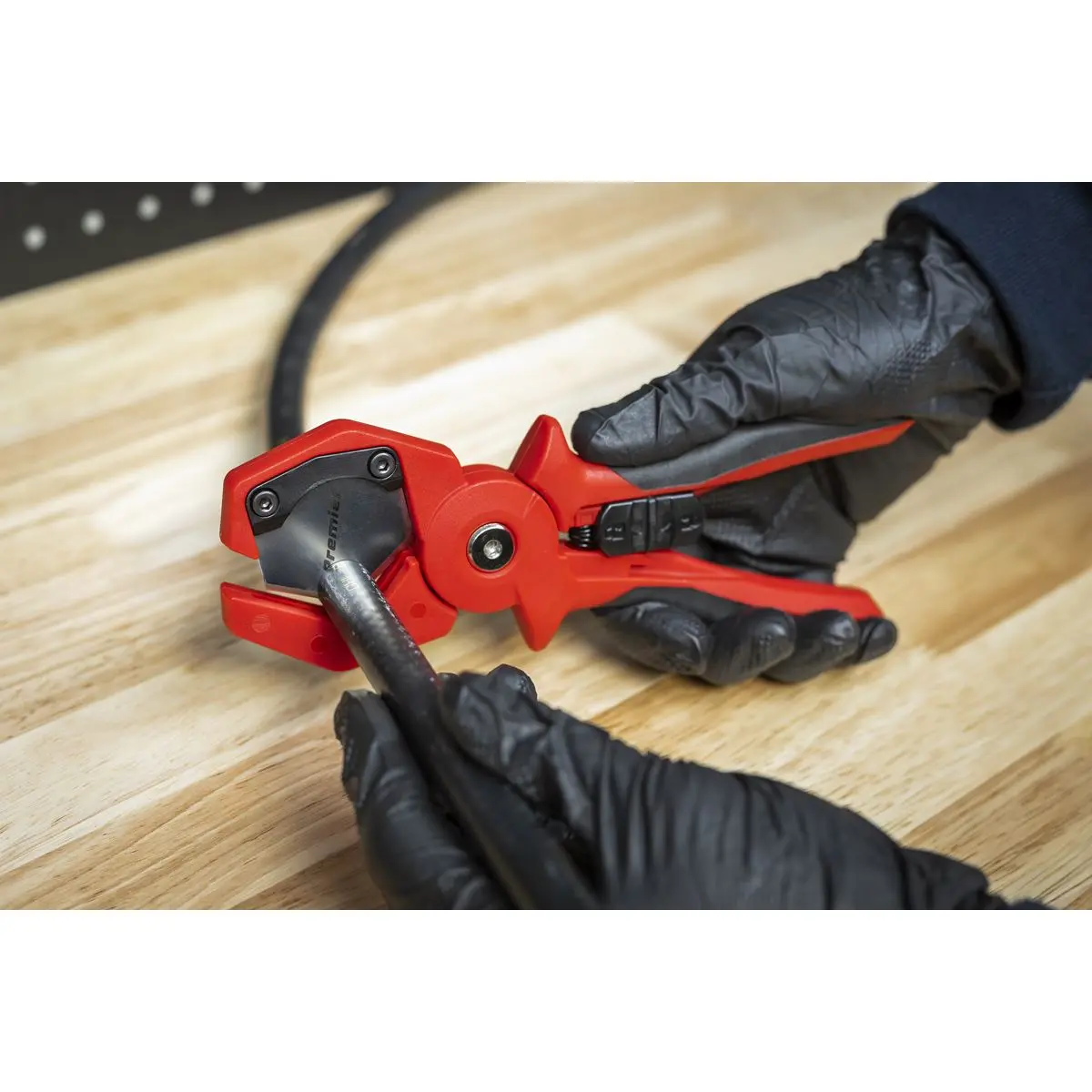 Sealey Premier Hose Cutter Ø3-32mm - Image 9