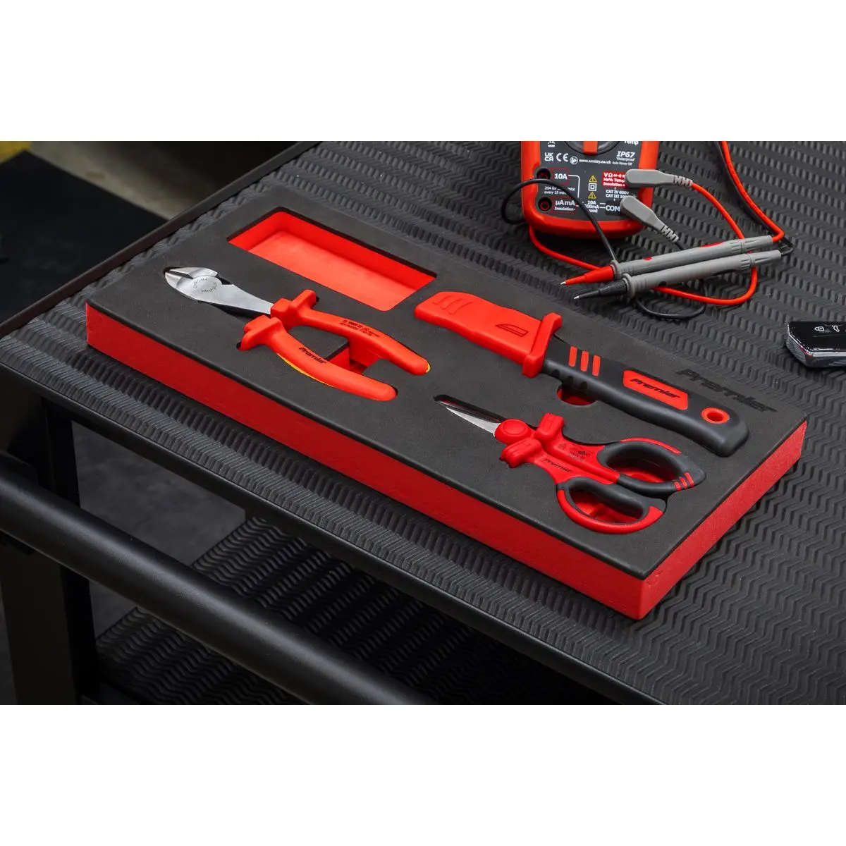 Sealey Premier Insulated Cutting Set 3pc with Tool Tray - VDE Approved - Image 4