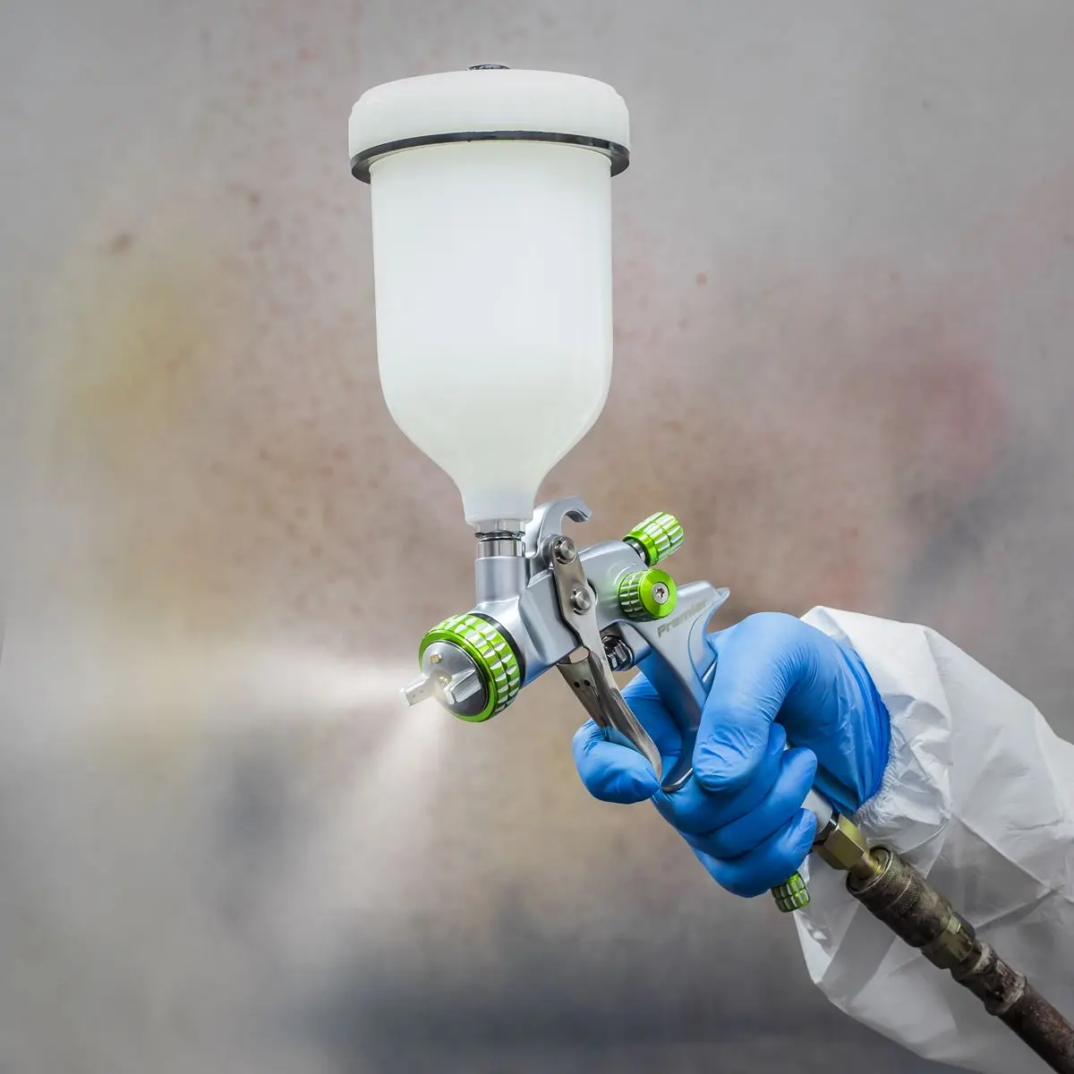 Sealey Premier LVLP Gravity Feed Spray Gun - 1.4mm Set-Up - Image 6