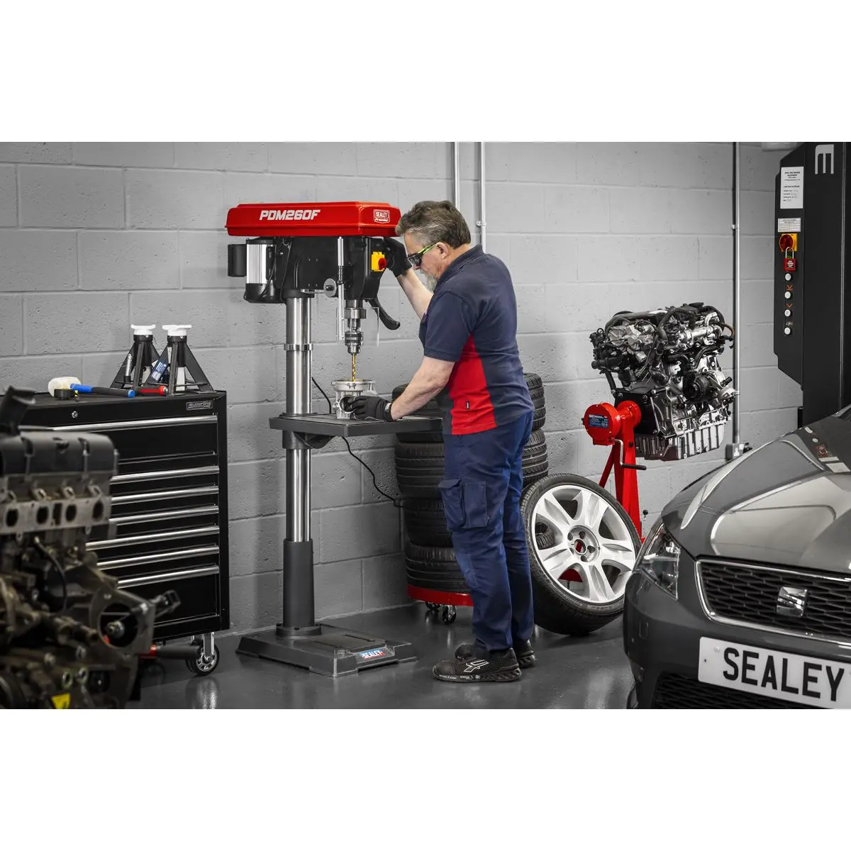 Sealey Premier Floor Standing Pillar Drill 12-Speed 1100W/230V - Image 15