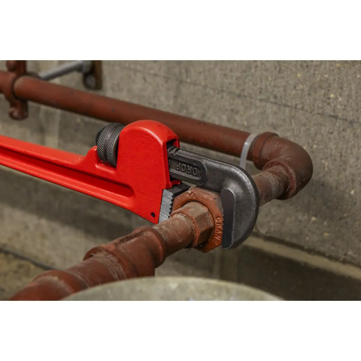 Sealey Premier Cast Steel Pipe Wrench European Pattern 300mm - Image 7